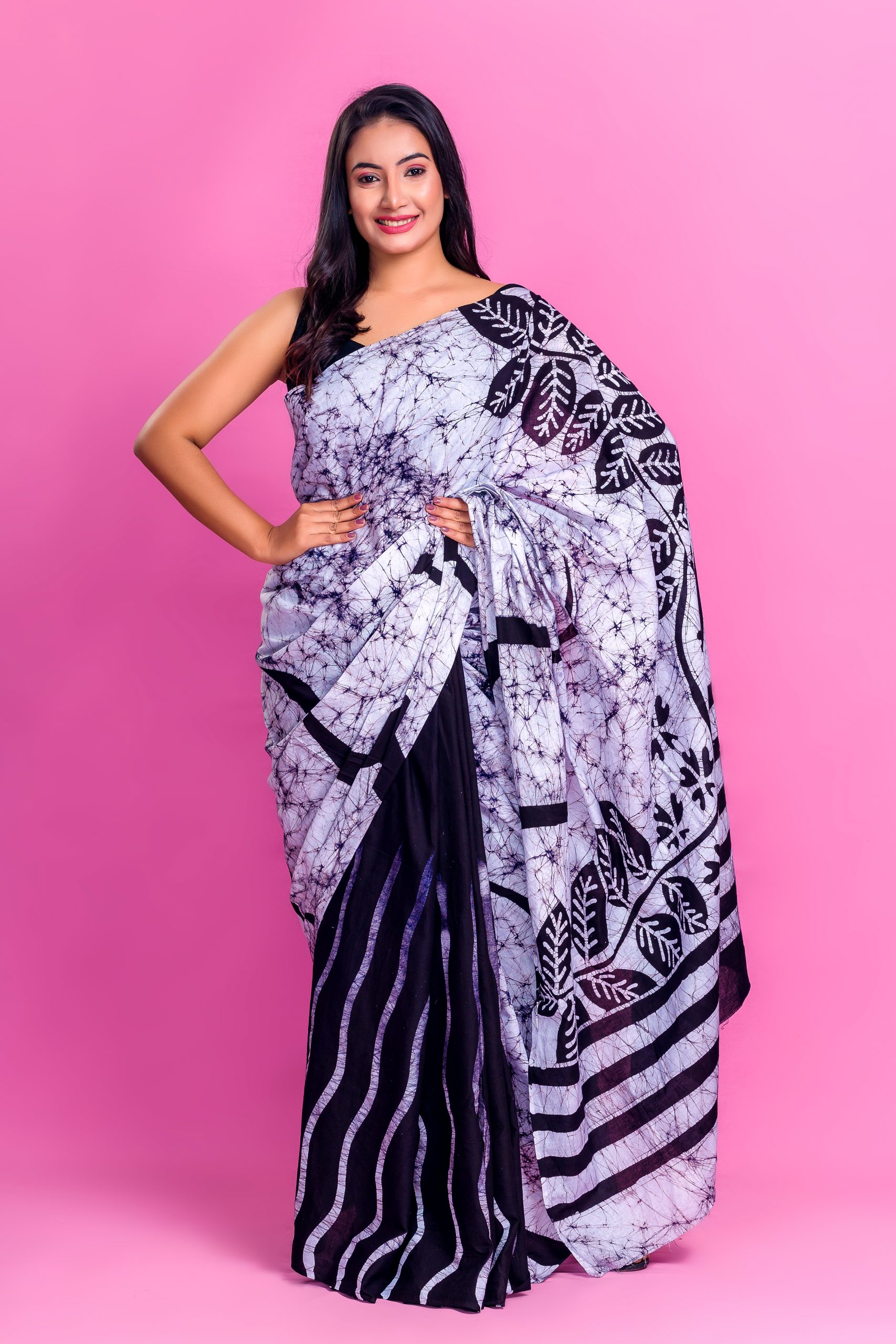 BLACK & WHITE SRI LANKAN HANDMADE COTTON BATIK SAREE