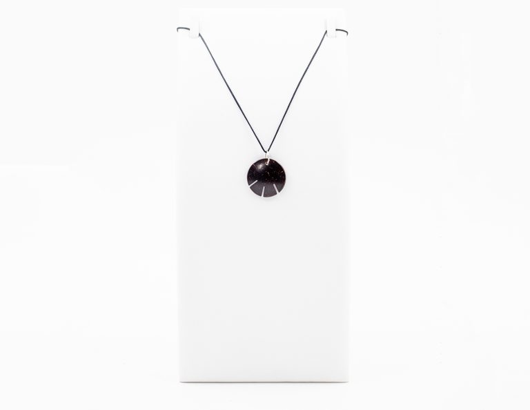 View Line shape necklace image