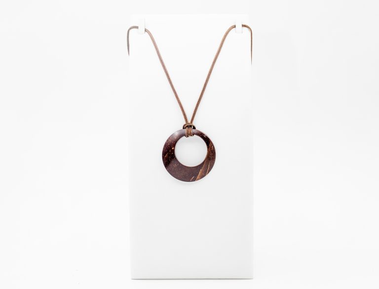 View Oval shape necklace image