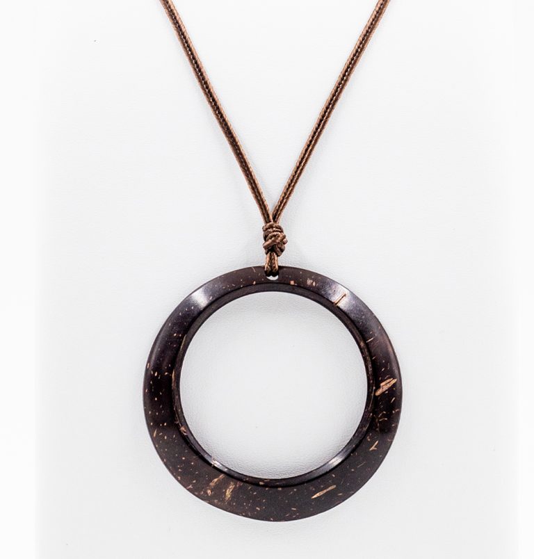 View Round shape necklace image