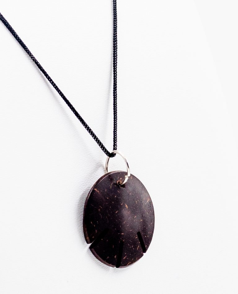 View Line shape necklace image