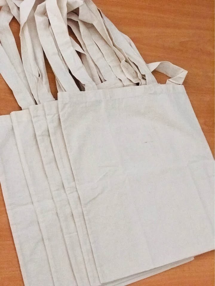 View Trendy Tote Bag – Plain & Design Styles | Fashionable Everyday Bag image